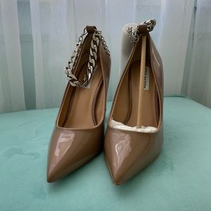 BRAND NEW STEVE MADDEN HEELS